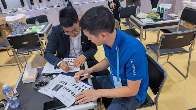 লিলিওয়াইজ ২০২৫ ইলেকট্রনিক ব্ল্যাক স্মার্ট গেট লক আউটডোর টিটি ক্যামেরা স্মার্ট লক উইথ ব্লু ফিঙ্গারপ্রিন্ট ক্যামেরা ওয়াটারপ্রুফ 32